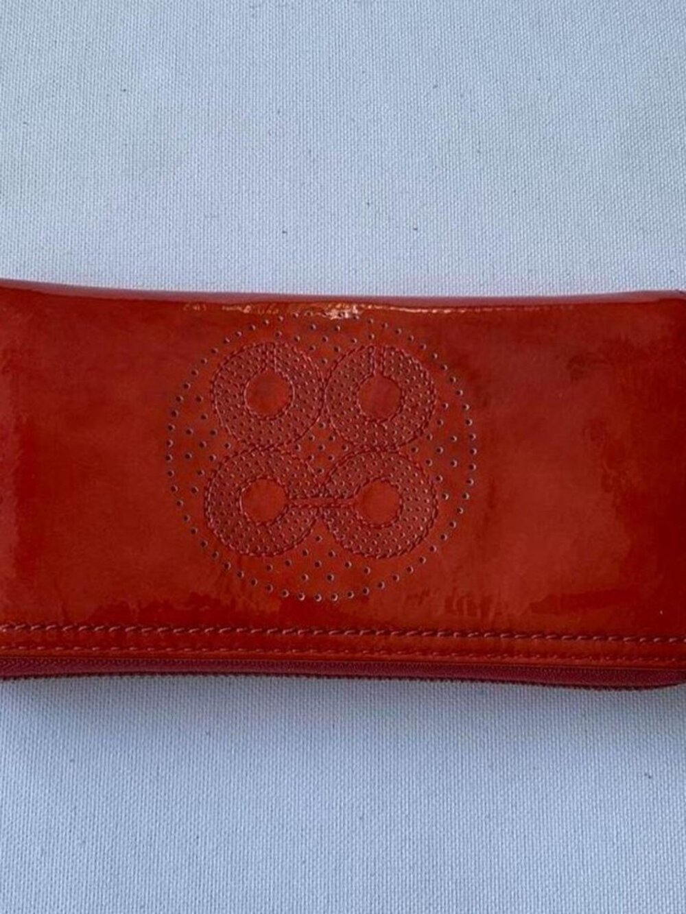 Coach Orange Leather Zip-Around Wallet with Embossed Logo - Stylish & Functional